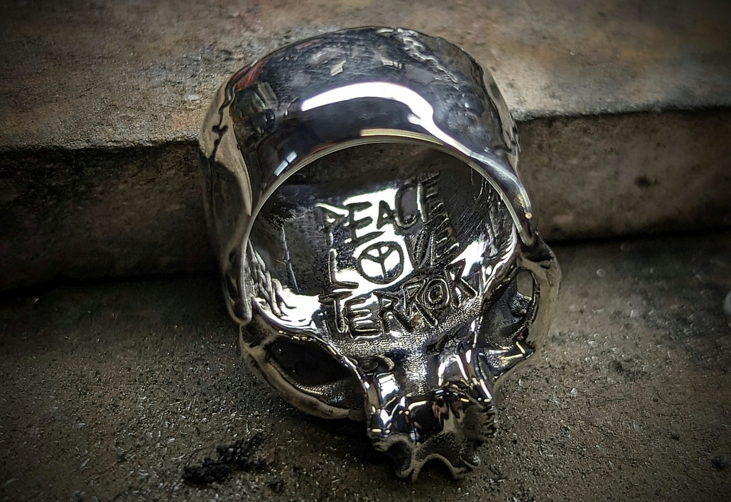 Charlie Skull Ring
